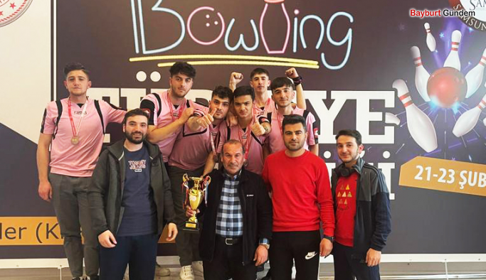 Bayburt Üniversitesinden Bowling Branşında Yeni Bir Başarı