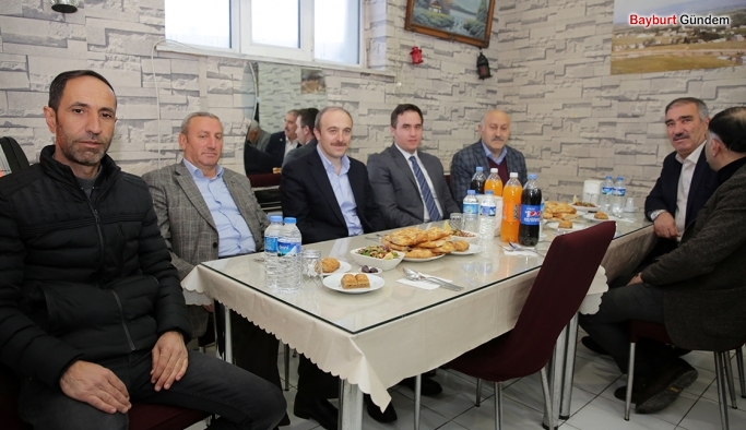 Vali Cüneyt Epcim, Aydıntepe'de düzenlenen birlik ve dayanışma iftarına katıldı.
